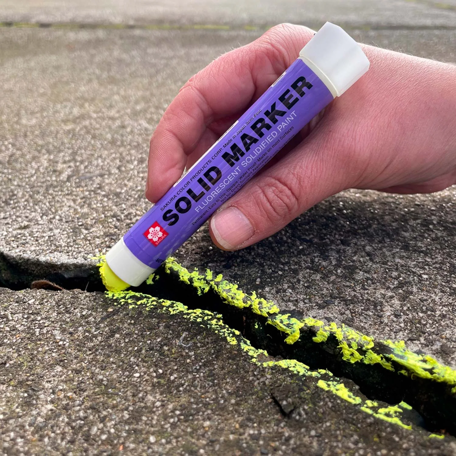 Marcador de Pintura en Barra Sakura Solid Marker Fluorescente