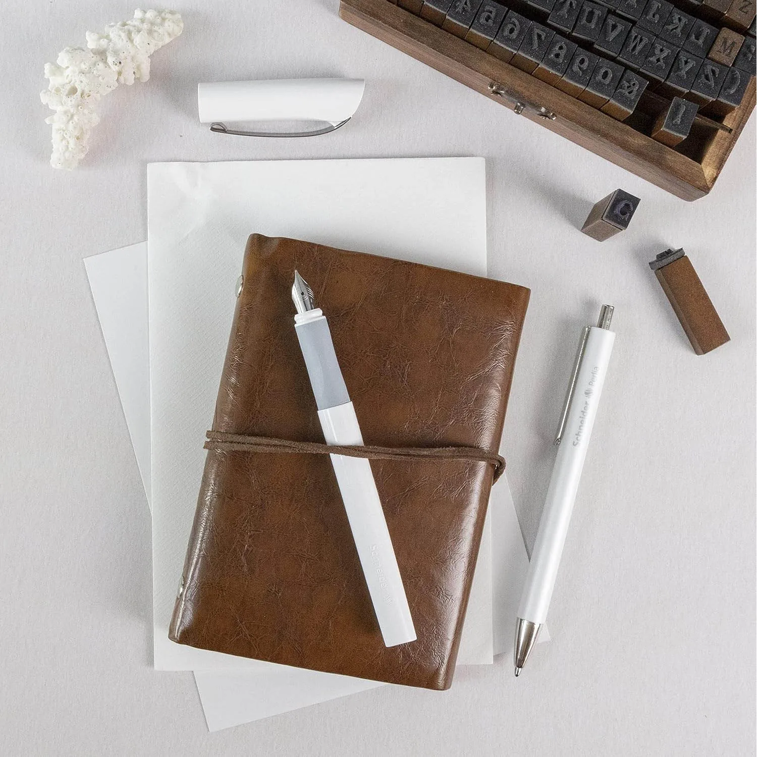 Pluma CEOD Classic Blanco Tinta Azul Schneider